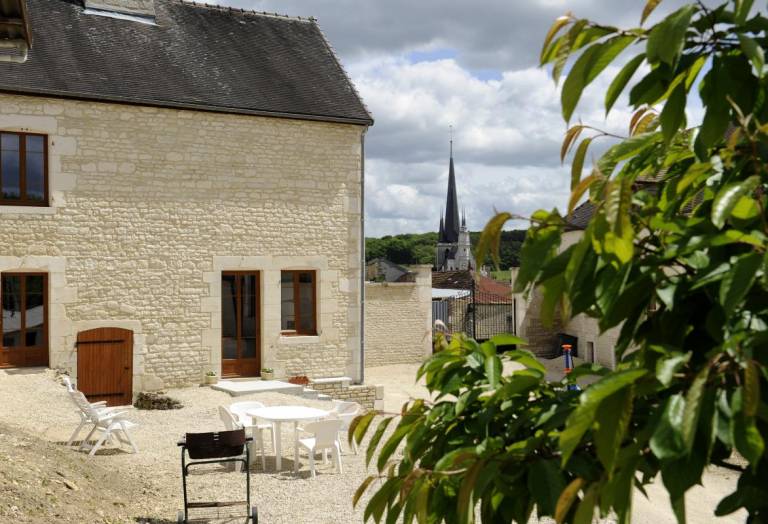 Gite with terrace, garden & grill — photo 4