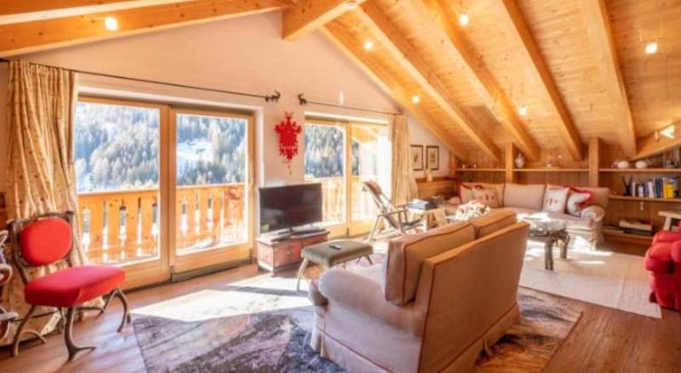 Pleasant serviced apartment with patio, sauna & yard | Pets are welcome — photo 2