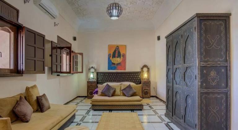 Riad Elaissi — photo 2
