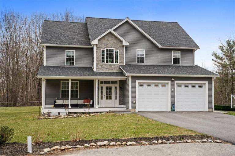 House  Hubbardston