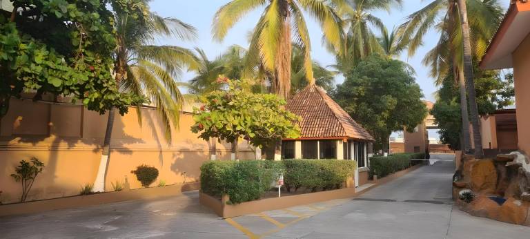 HOTEL OASIS MAZATLAN in Mazatlán