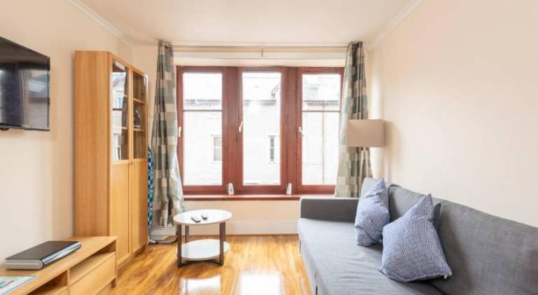 Holiday apartment with 1 room for 4 persons in Inverness