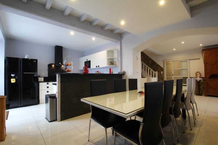 Gite with terrace & yard — photo 4