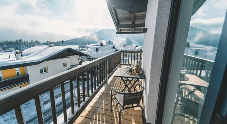 Apartment with terrace — photo 3