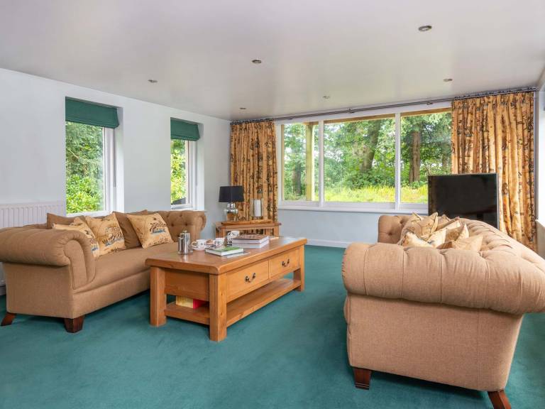 Child-friendly cottage with hot tub | Pets are welcome — photo 3