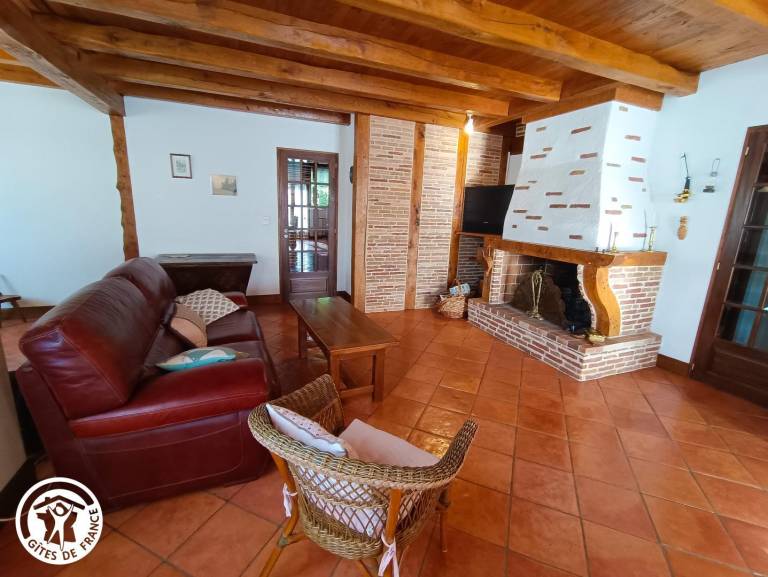 Gite with yard, private pool & grill — photo 4