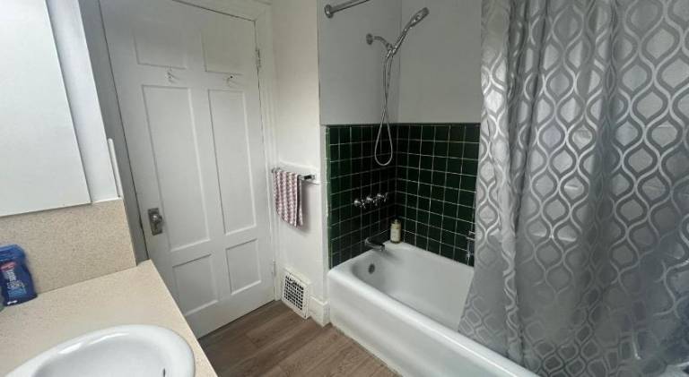 Vancouver Guest House - Airport 10 Min - Free Parking & Fast Wi-Fi — photo 2