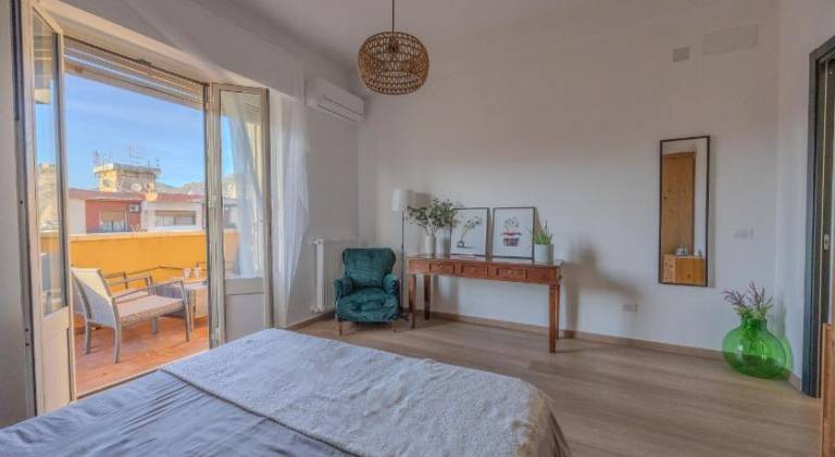 Holiday apartment with 1 room for 3 persons in Palermo