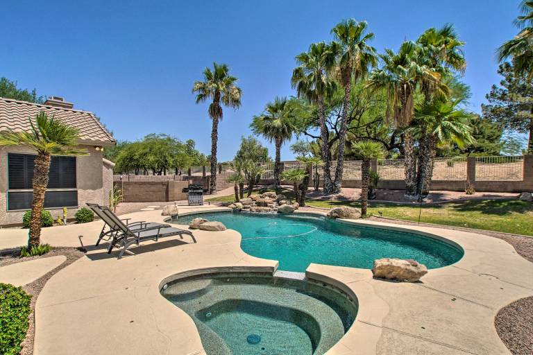 Chandler Retreat w Pool Hot Tub & Grill
