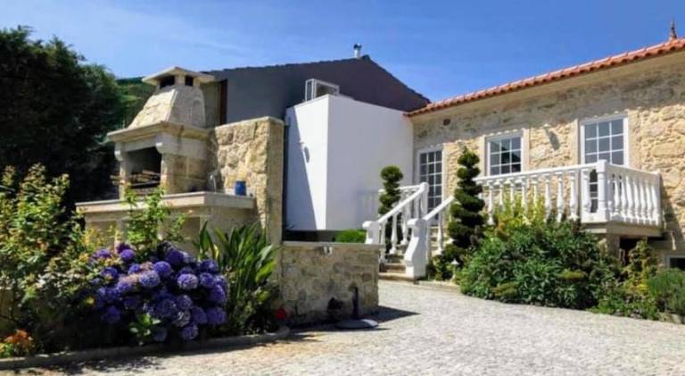 Fully equipped wonderful house with pool, hot tub & yard | Suitable for remote work | Pets are welcome — photo 4