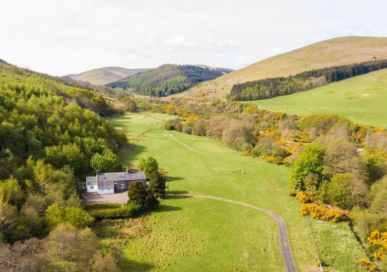 House Kirk Yetholm