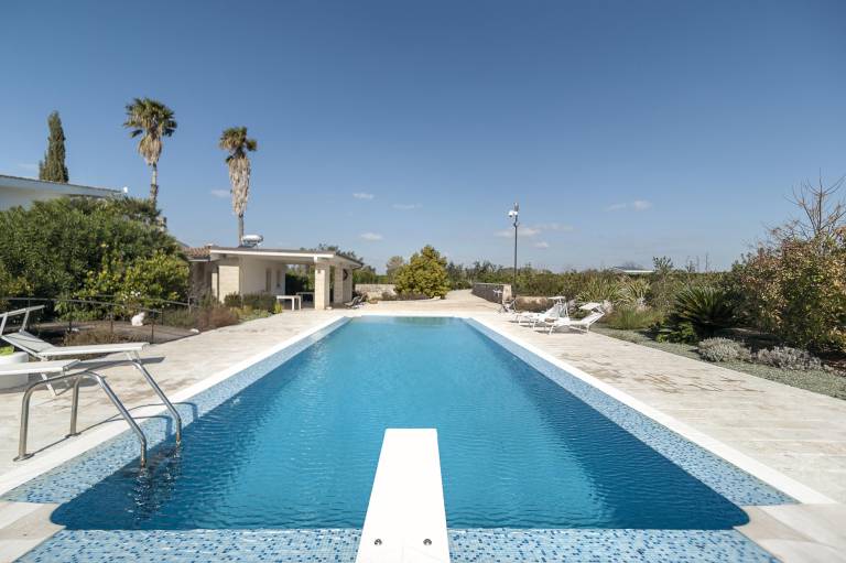 Holiday apartment with garden & pool — photo 2
