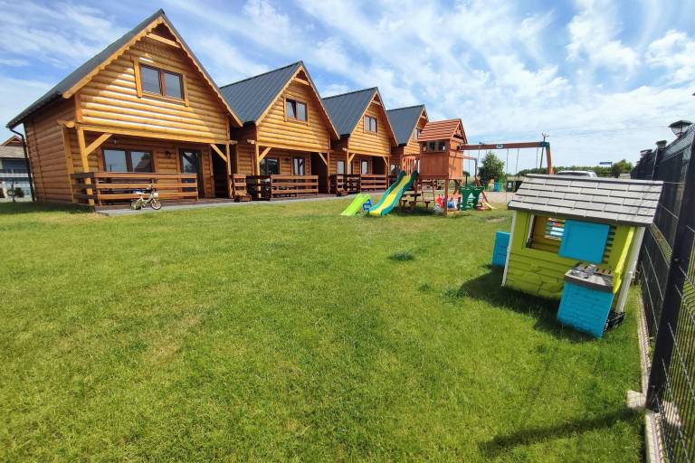 Vacation home with garden, terrace & barbecue in Rewal