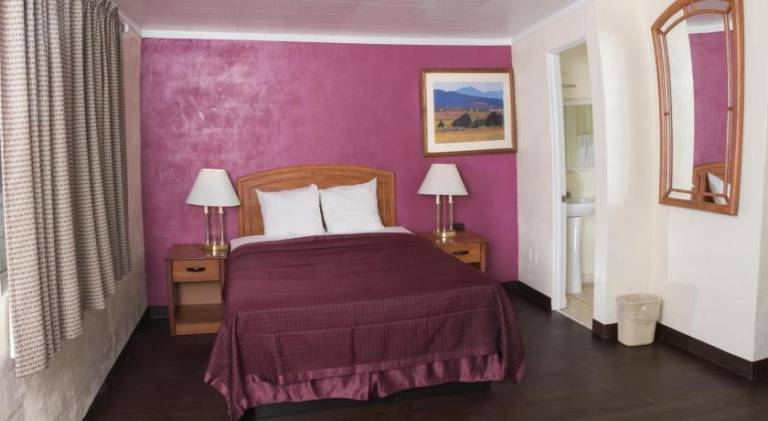 Budget Inn — photo 2