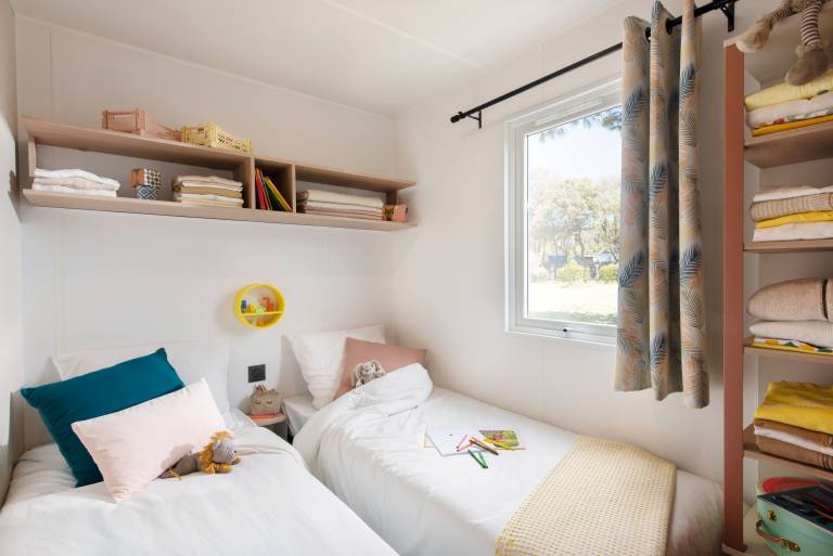Mobil-home Select TV LV Clim Plancha - 2 chambres - 4 personnes — photo 3