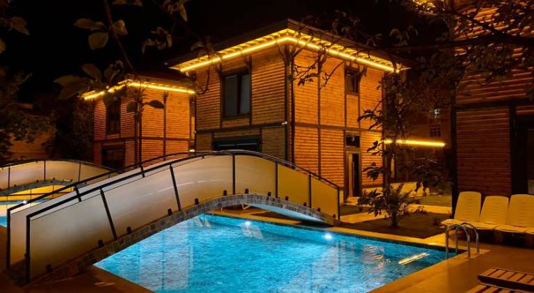 114 m&sup2; Villa