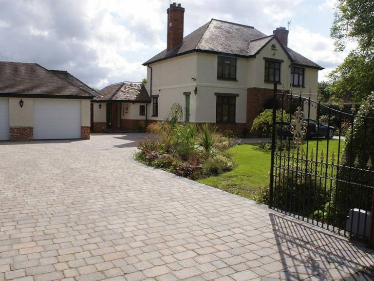 Orchard Side Bed and Breakfast in Malvern