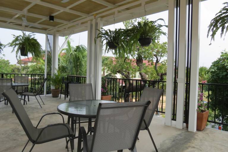 Holiday apartment with yard, terrace & pool — photo 3