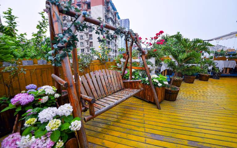 Smile in Long Time No See Youth Hostel - Jinli Square — photo 4