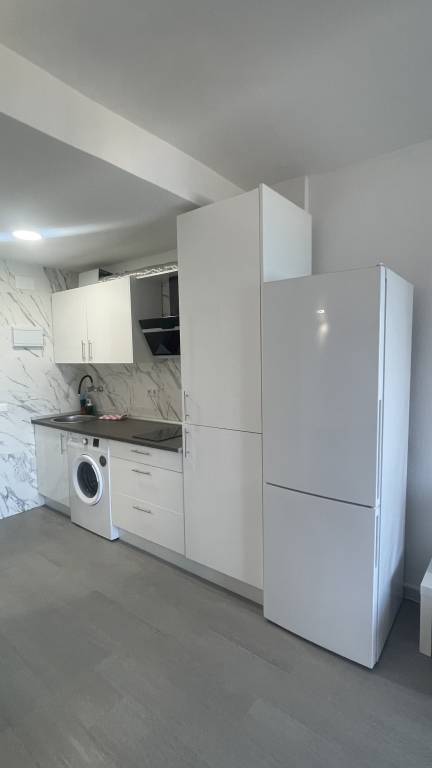 Rental apartment with terrace & pool — photo 5
