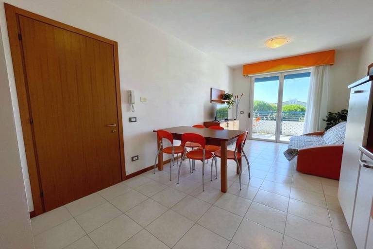 Holiday apartment with pool — photo 5