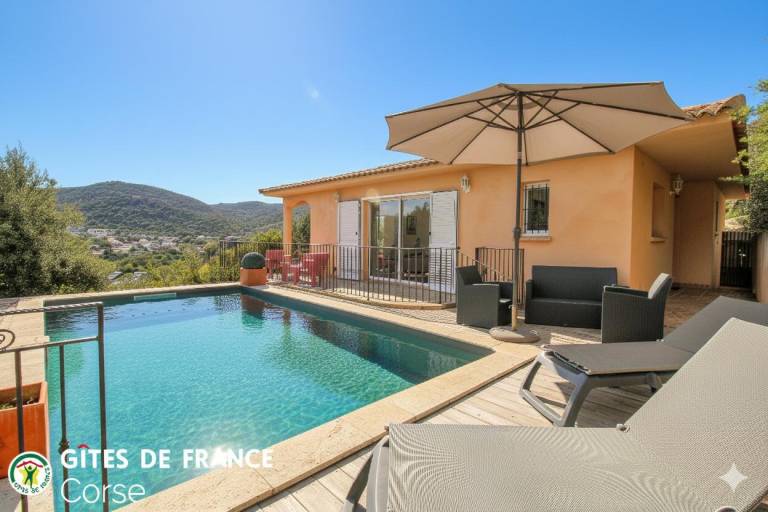 Charming gite with pool, terrace & yard | Mountain view | Pets allowed — photo 2