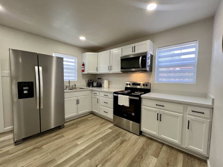 Bungalow on Polk - 2BD/1BA Home in Brownsville — photo 5