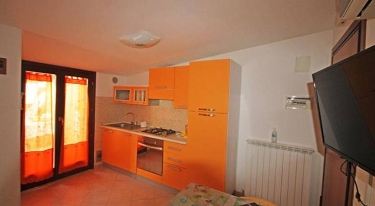 Holiday apartment with patio — photo 3