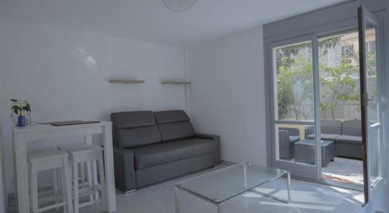 Apartment with 1 room for 2 persons in Thiers