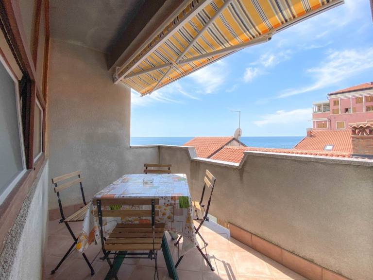 Holiday apartment with 2 rooms for 4 persons — photo 2