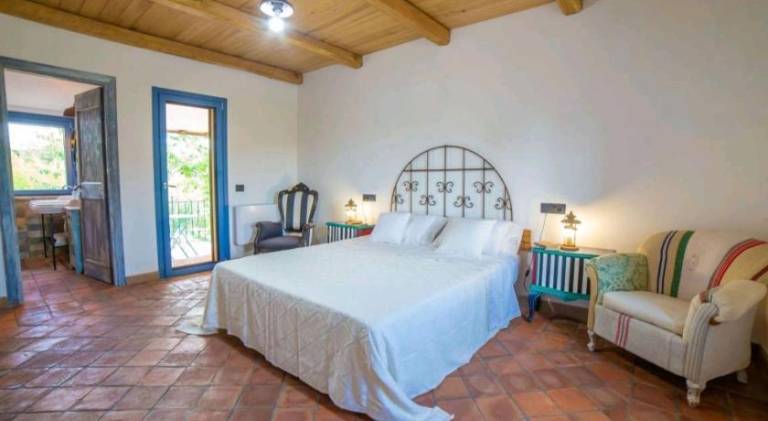 Big villa with pool | Pets are welcome — photo 2