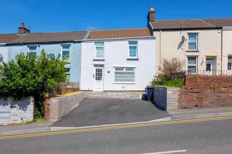 House Merthyr Tydfil