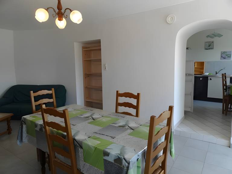 Vacation home with terrace, garden & barbeque | Garden view — photo 2