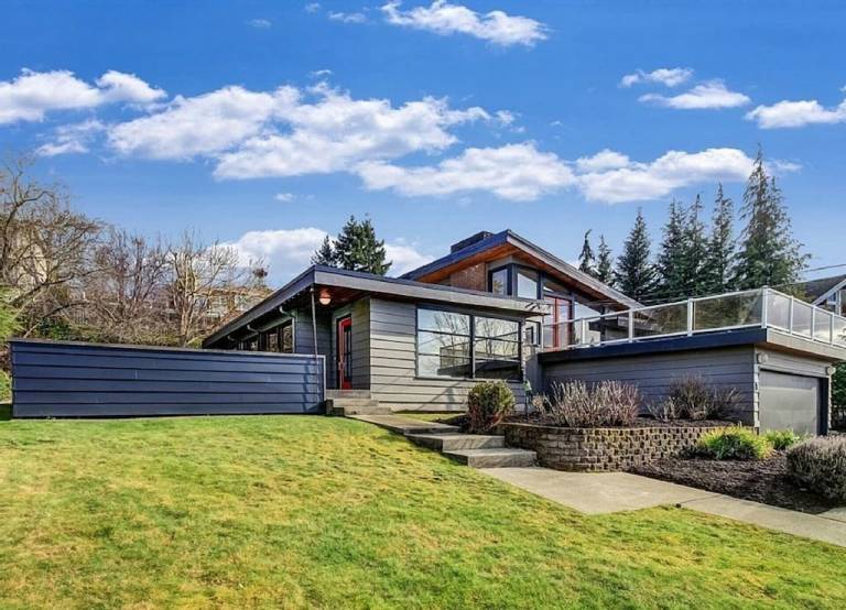 House  Tacoma