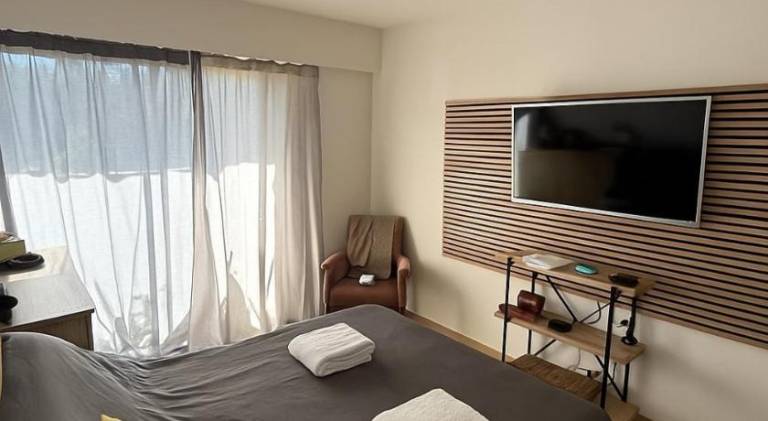 Holiday apartment with patio & yard | Close to Sainte Jeanne d'Arc Church — photo 2