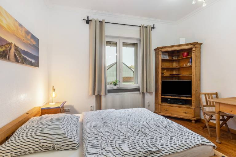 Lovely rental apartment with fast internet & yard | City view | Good for workation | Pets allowed — photo 2