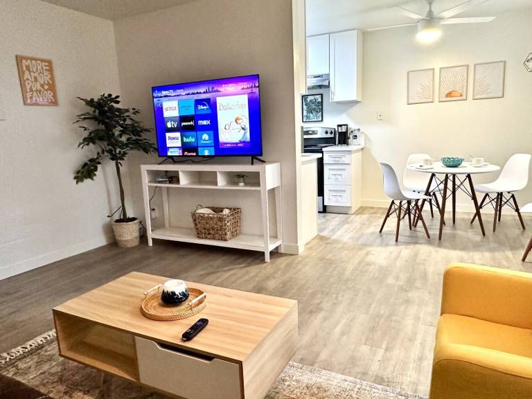 Holiday apartment with private pool in Chico, CA