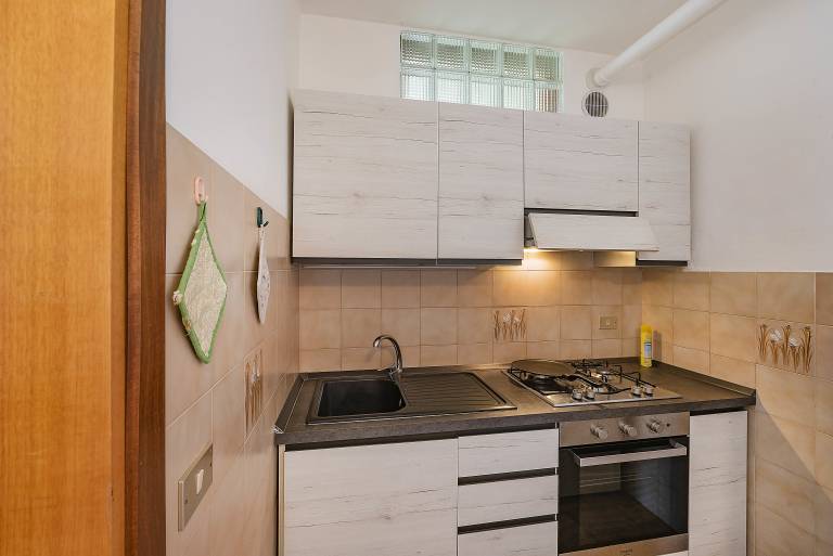 Fully equipped lovely holiday apartment with garden, terrace & pool | River view | Perfect for remote work | Pets are welcome — photo 5