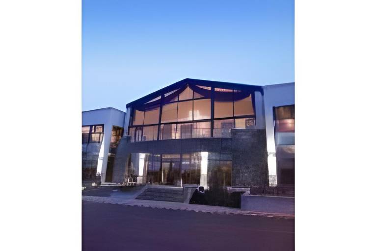 Four Seasons Hotel Carlingford