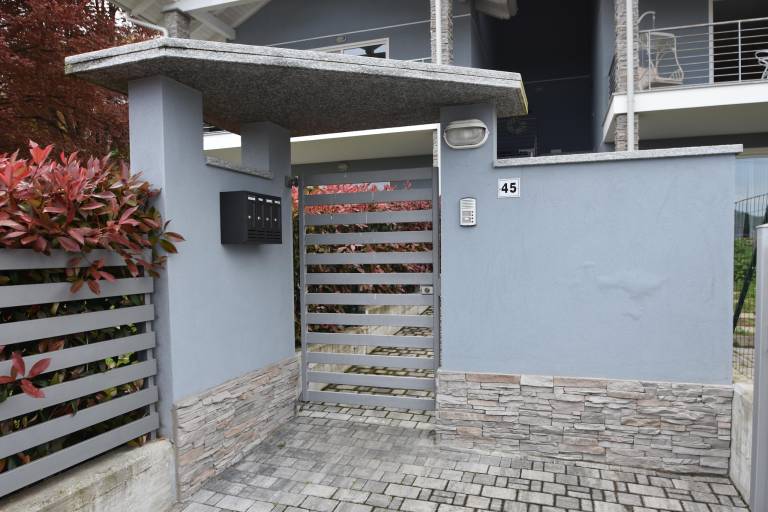 Casa  Briga Novarese