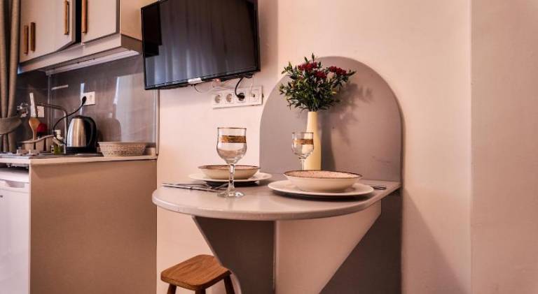 Lovely holiday apartment with garden | Next to Taksim Square | Suitable for remote work | Pets allowed — photo 2