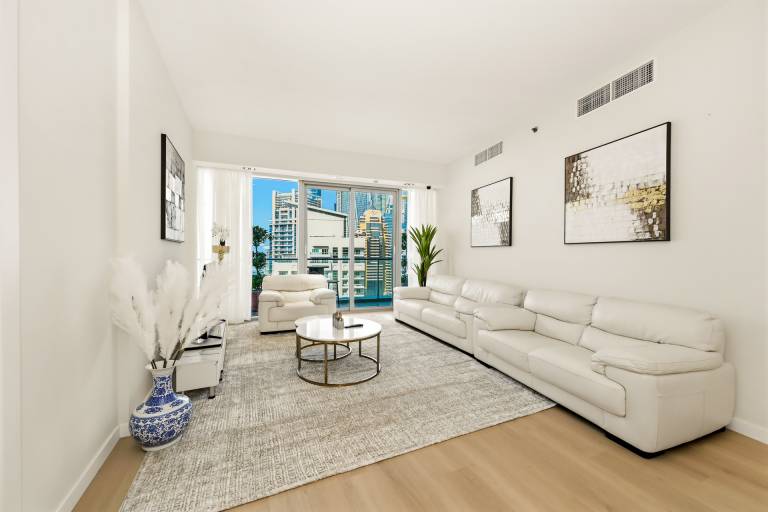 Trident Luxury Marina 2BR with Palm Views Near JBR
