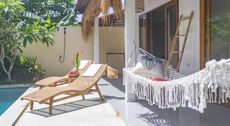 Tropical 2BR Bingin Center 2 Minutes to Beach — photo 4