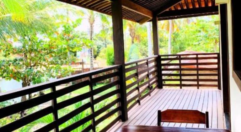 Vacation home with patio & yard — photo 4