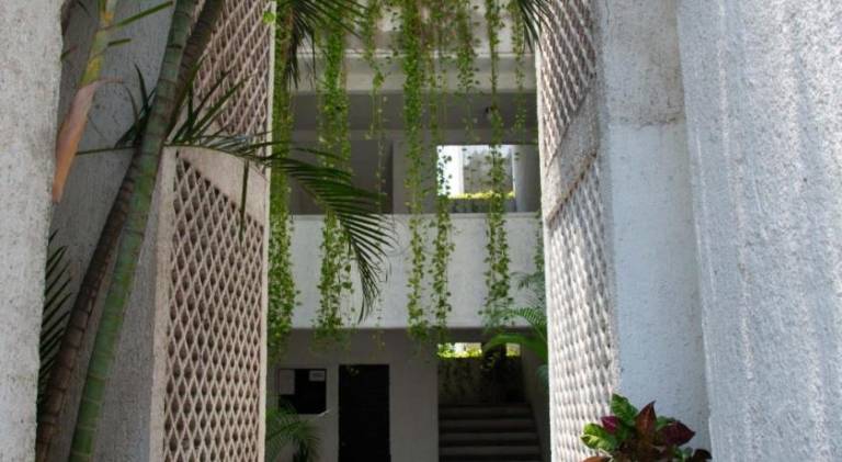 Rental apartment with patio — photo 4