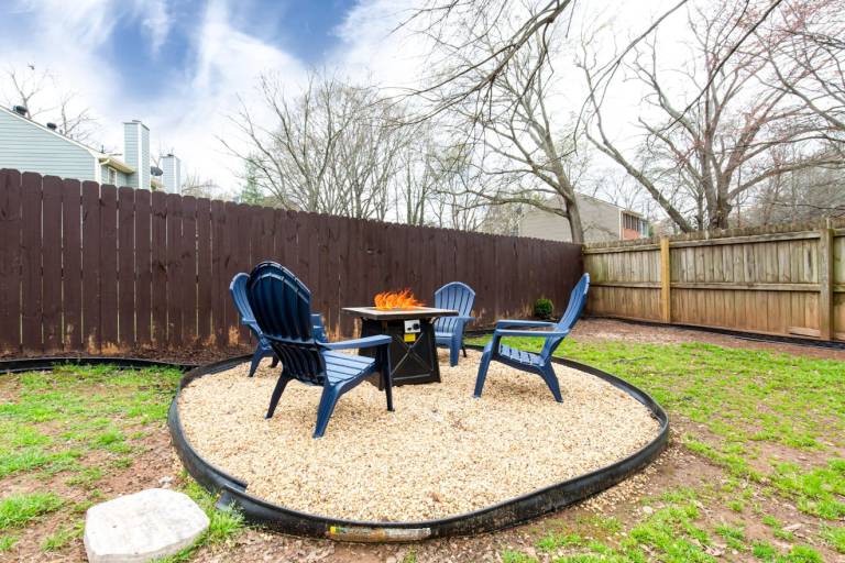 Nice house | Dogs allowed in Smyrna, GA