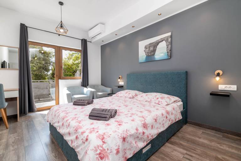 Dedicated room with terrace in Rovinj
