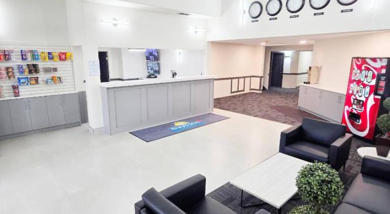 Days Inn by Wyndham Valemount — photo 4