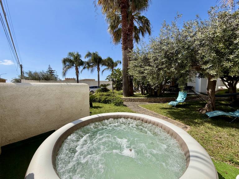Fully equipped villa with grill, jacuzzi & garden | Panoramic view | Pets are welcome — photo 3