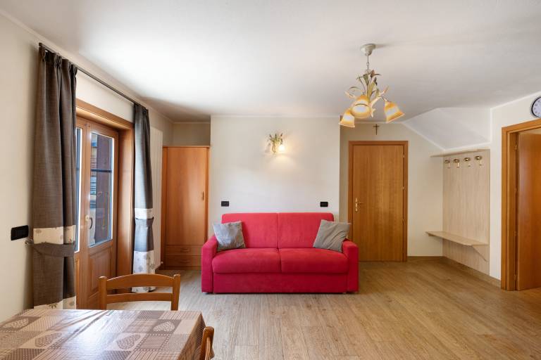 Chalet 'Katrin' with Mountain View and Wi-Fi in Livigno